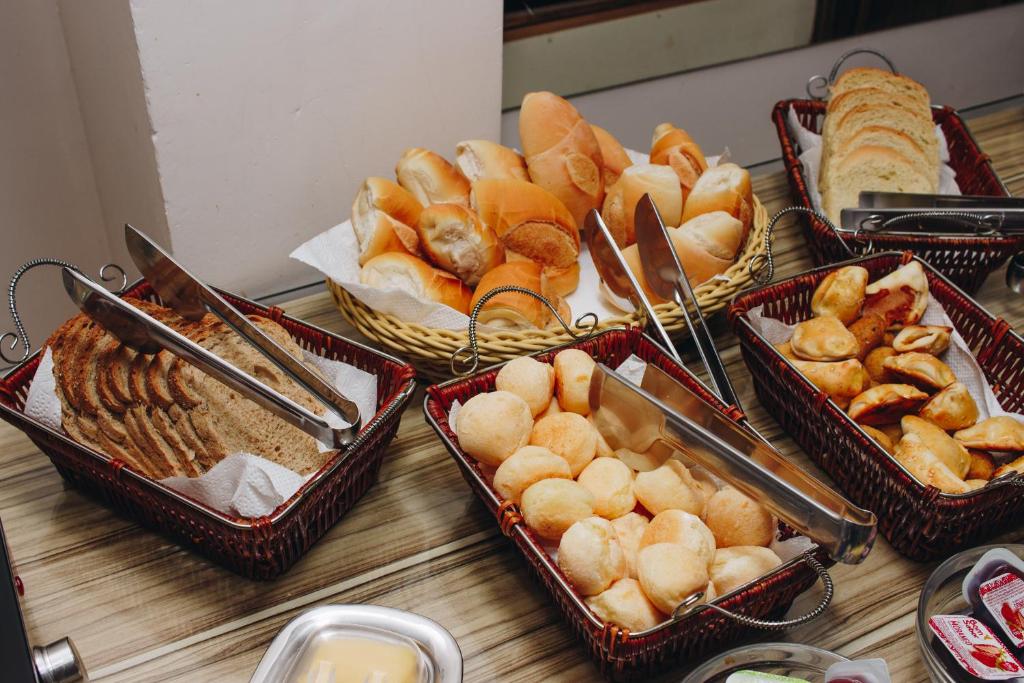  Samir Hotel Business