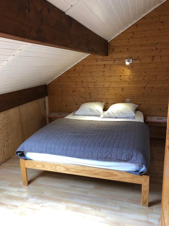 Postel nebo postele na pokoji v ubytování Chalet LE TREMPLIN - wifi, BBQ, parking