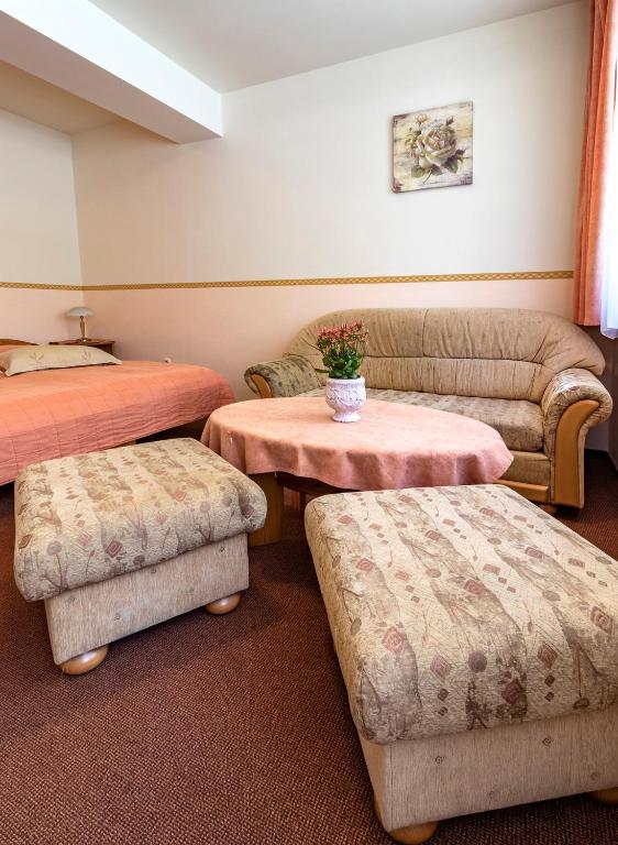 Família Vendégház - Resim 12