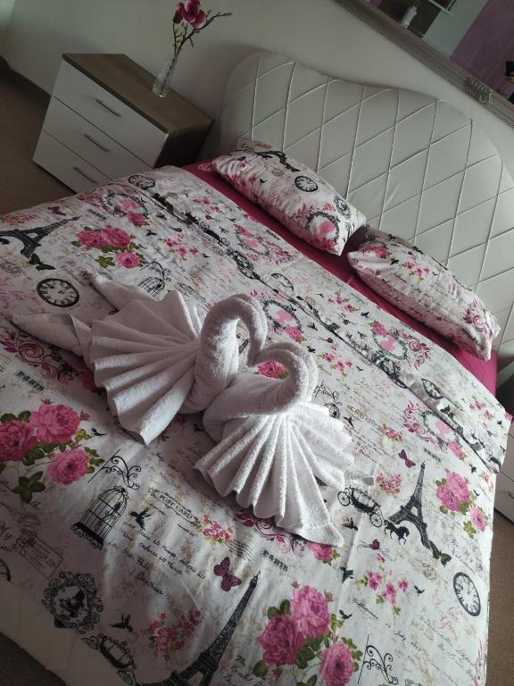 Ένα ή περισσότερα κρεβάτια σε δωμάτιο στο Apartment No. 5
