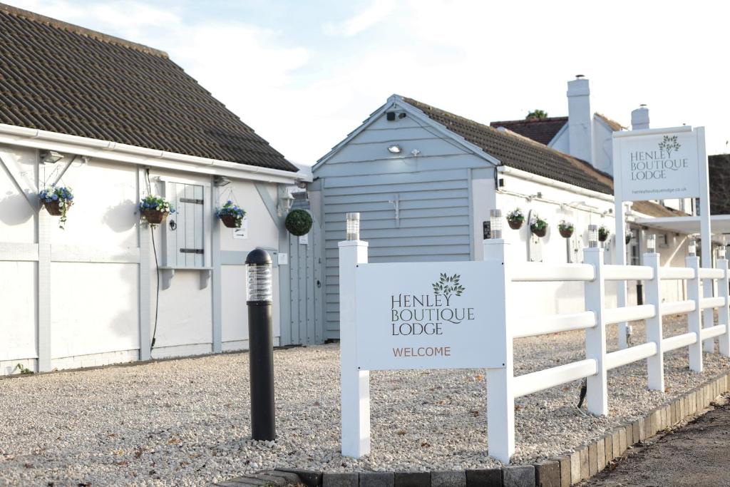 Henley Boutique Lodge