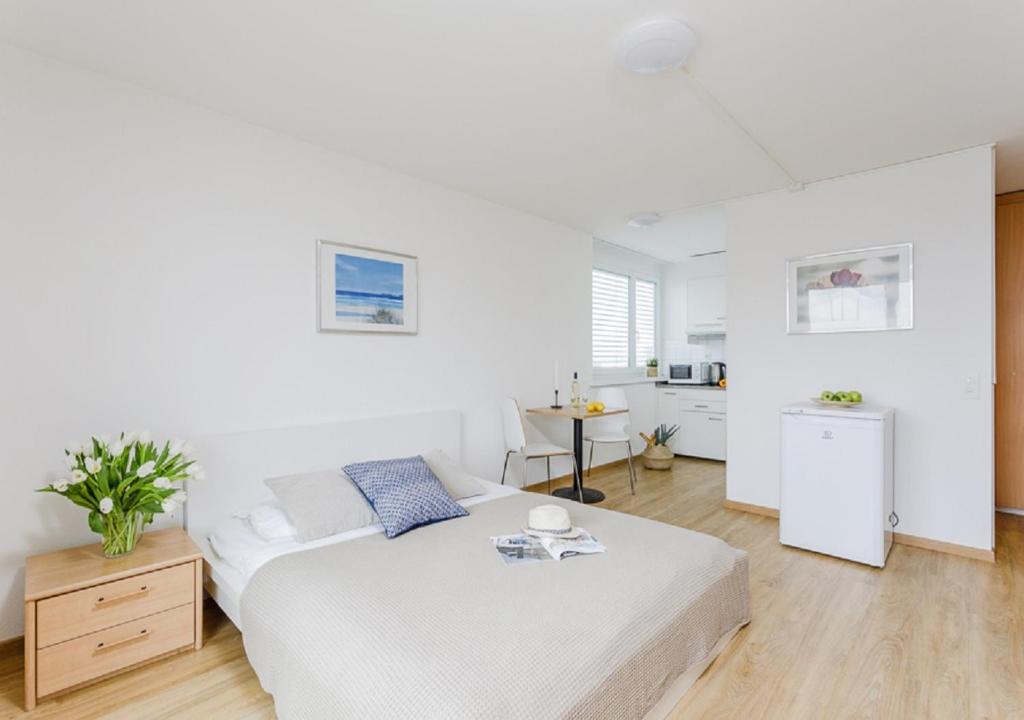 Swiss Star Tower - Self Check-In - Resim 8