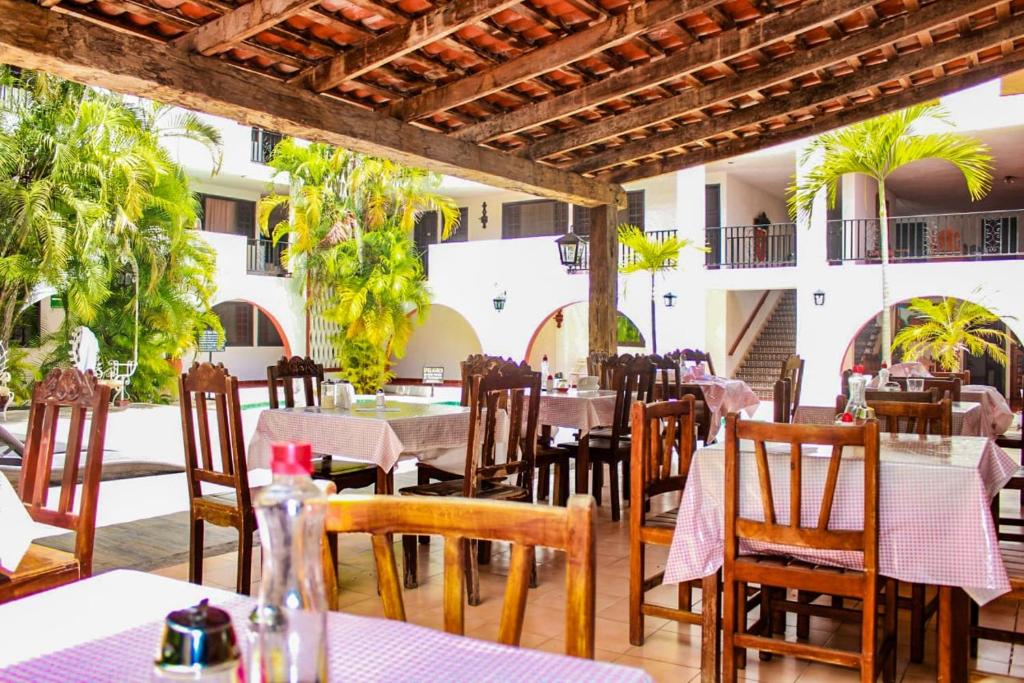 Restaurace v ubytování Hotel San Clemente