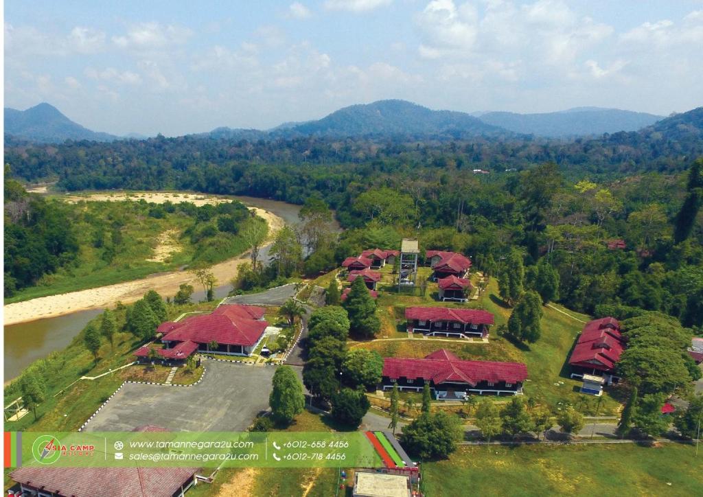 Een luchtfoto van AsiaCamp Taman Negara Resort