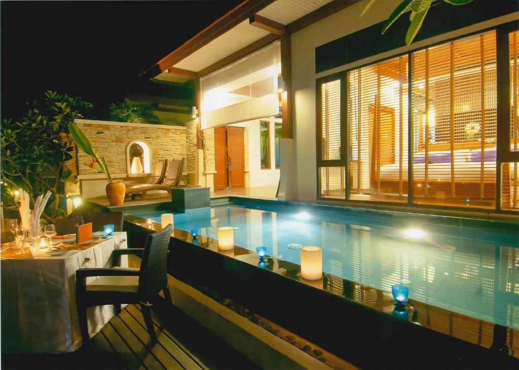 Bazén v ubytování The Sarann, Koh Samui - Suites & Villas nebo v jeho okolí