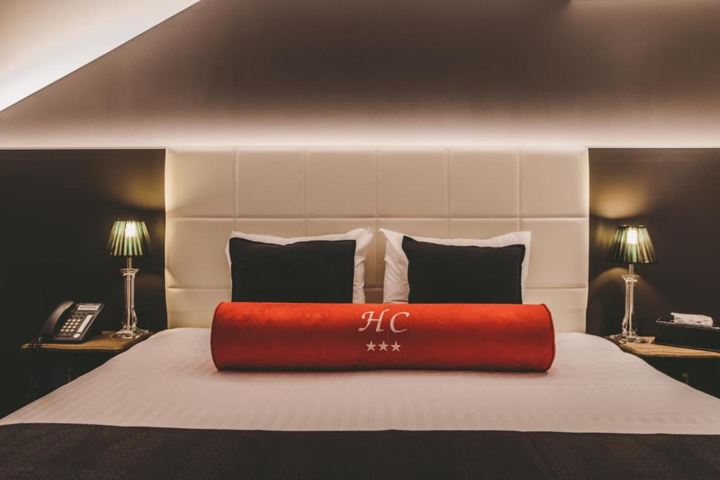 Postel nebo postele na pokoji v ubytování Hôtel Hors-Château - Liège Centre Historique