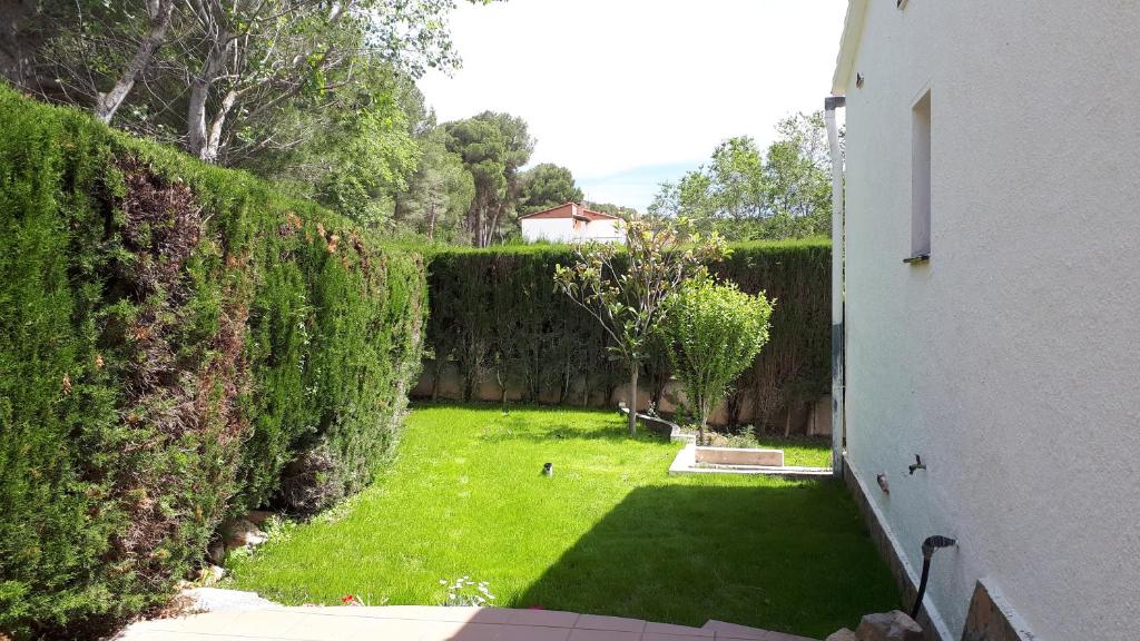 Fotografia z galérie ubytovania Casa Els Rosers WIFI v destinácii L'Escala