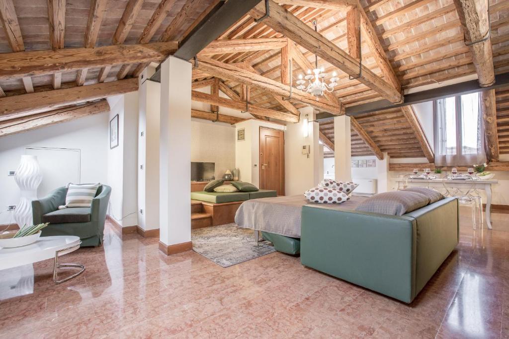Posedenie v ubytovaní Ca' del Monastero 7 Collection Bright Apartment with Terrace