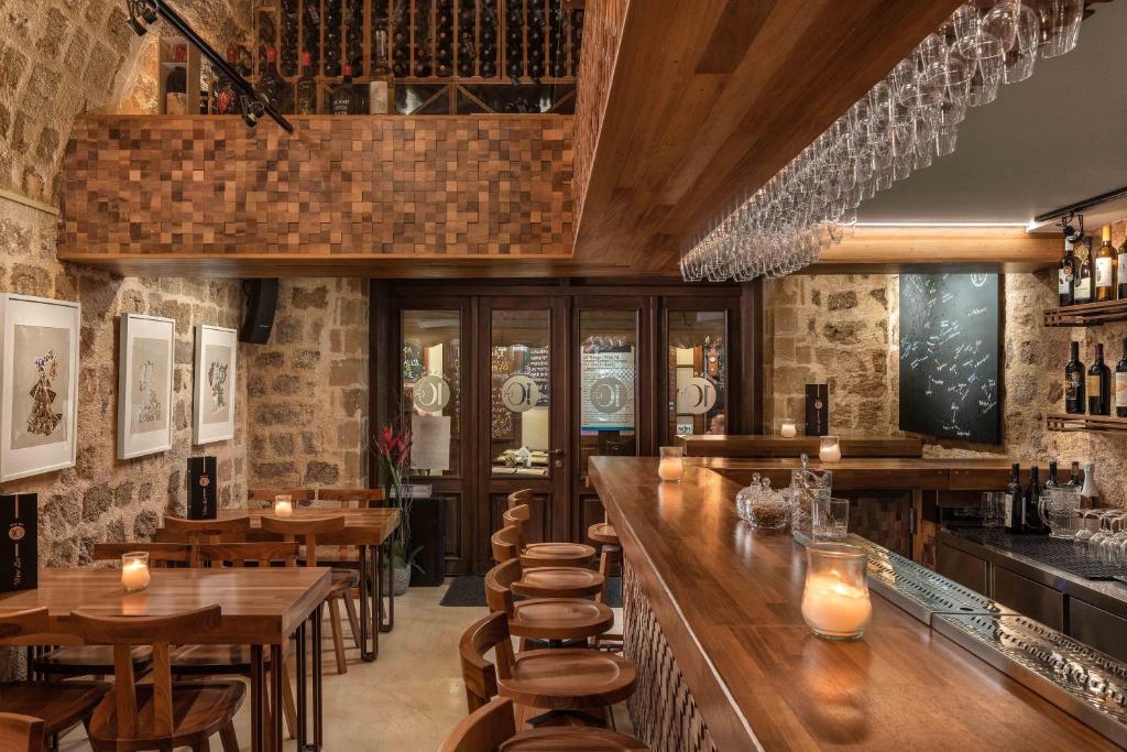 10GR Boutique Hotel & Wine Bar - Resim 38