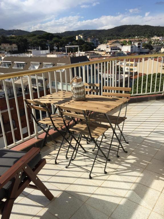 Balkón nebo terasa v ubytování Catalunya Apartament per 4 persones en edifici del passeig marítim amb vistes sobre la Vall d'Aro