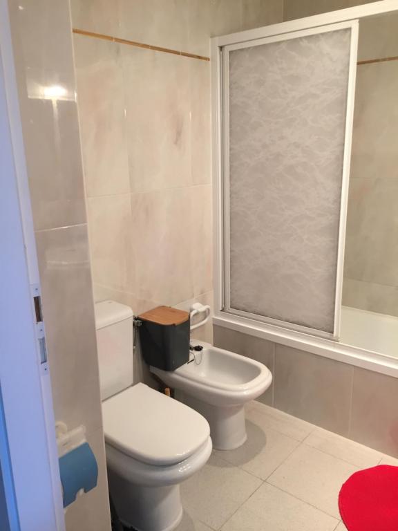 Koupelna v ubytování Catalunya Apartament per 4 persones en edifici del passeig marítim amb vistes sobre la Vall d'Aro