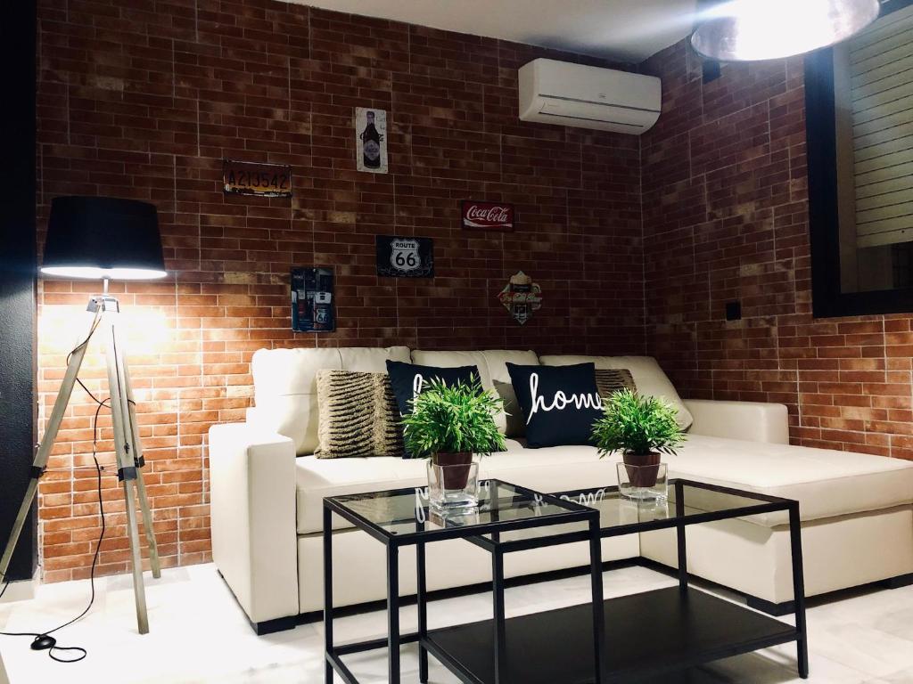 A seating area at Apartamento semi-industrial palacio Castilla