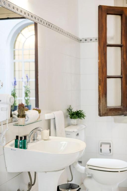 Un baño de Patios de Recoleta