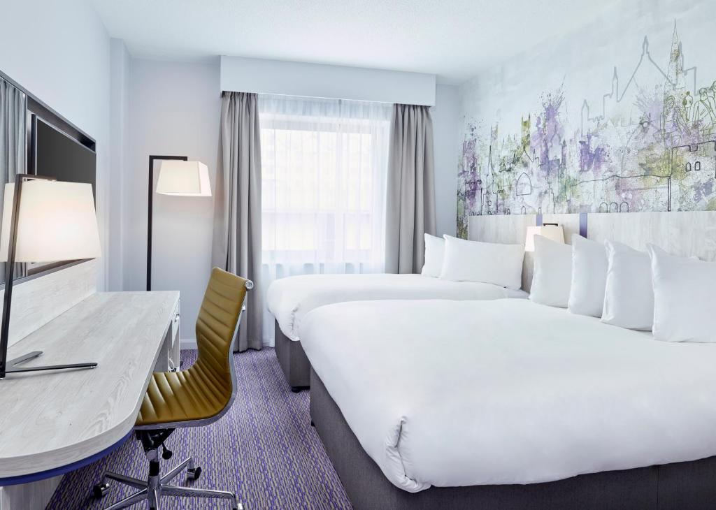 
Standard Double Room with Two Double Beds
