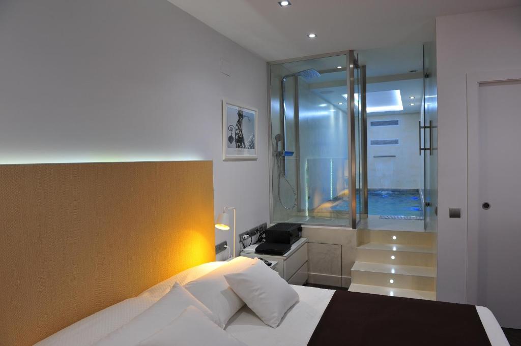 Jacuzzi Apartamentos Gaudint Barcelona Suites