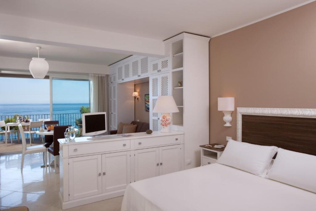 Fotografie z fotogalerie ubytování Taormina Mare Apartments,Suites & Beachclub v Taormině