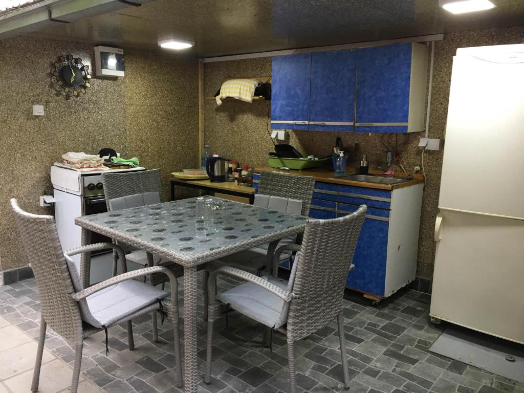Kuchyň nebo kuchyňský kout v ubytování Kaza apartment