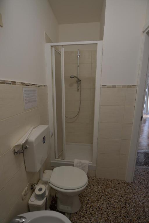 Koupelna v ubytování Check-Inn Rooms Genova Centro