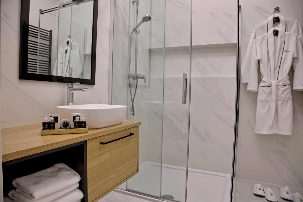 Bentis Luxury Apartments - 9