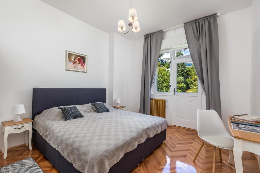 Posteľ alebo postele v izbe v ubytovaní Family House Sara