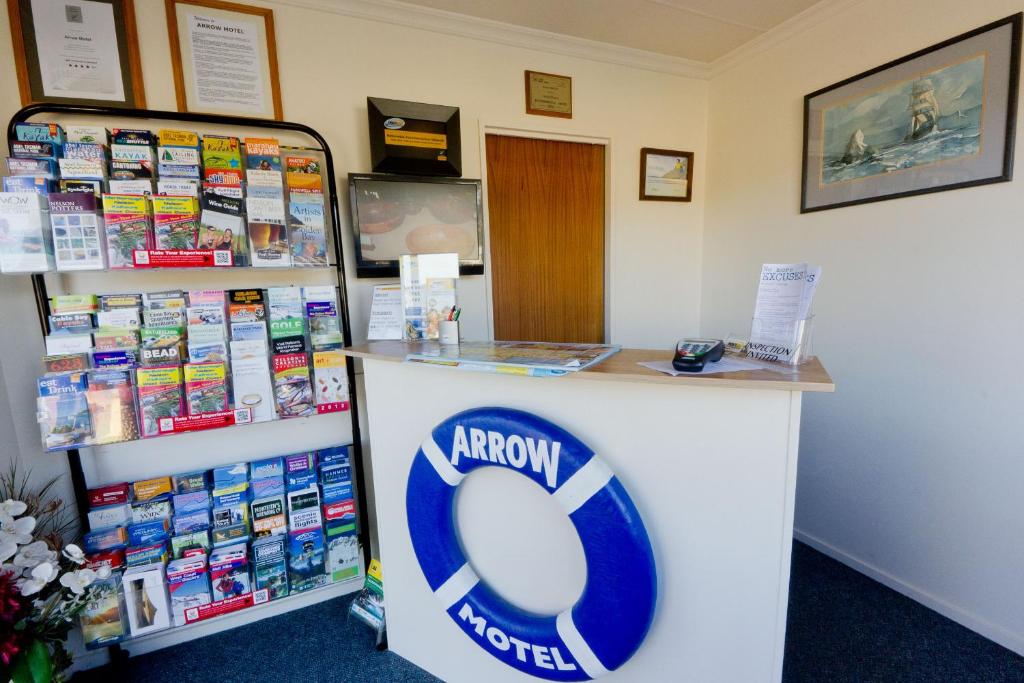 Certifikát, hodnocení, plakát nebo jiný dokument vystavený v ubytování Arrow Motel Apartments