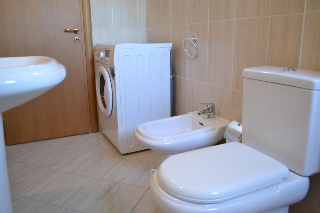 Vlorë Seaview Studio Apartment & Box Garage - Imazhi 3