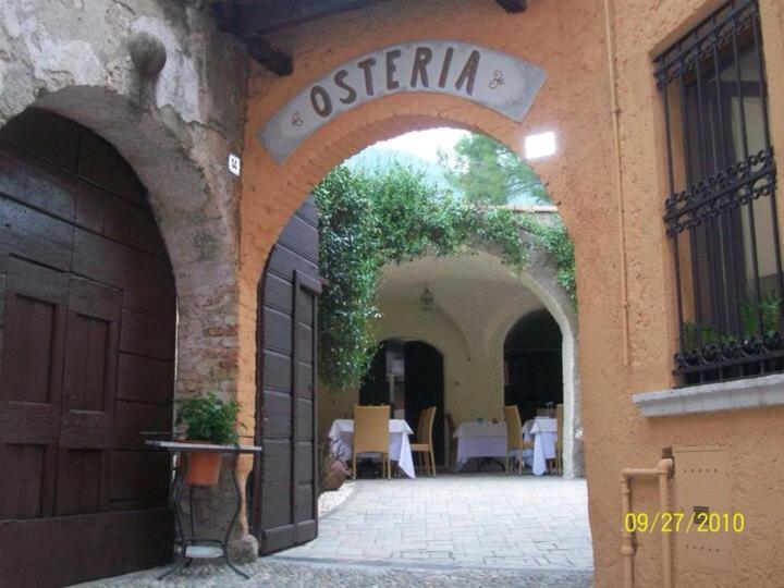 Fotografia z galérie ubytovania B&B Antico Brolo v destinácii Gardone Riviera