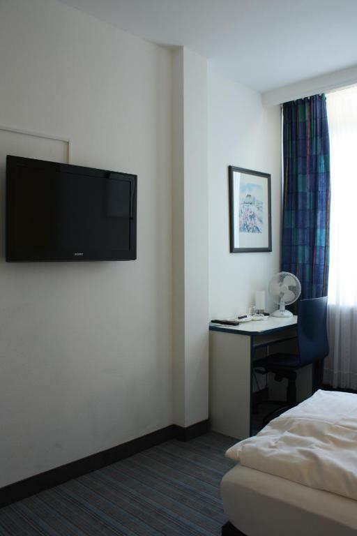 Hotel City Kräme am Römer - Self Check In - Resim 20