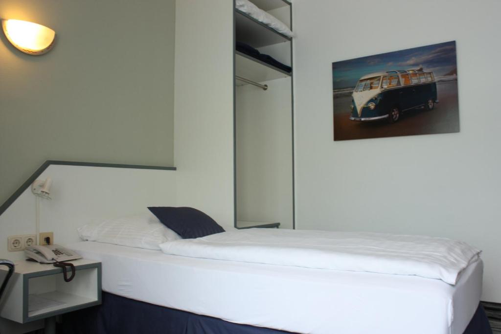 Hotel City Kräme am Römer - Self Check In - Resim 15