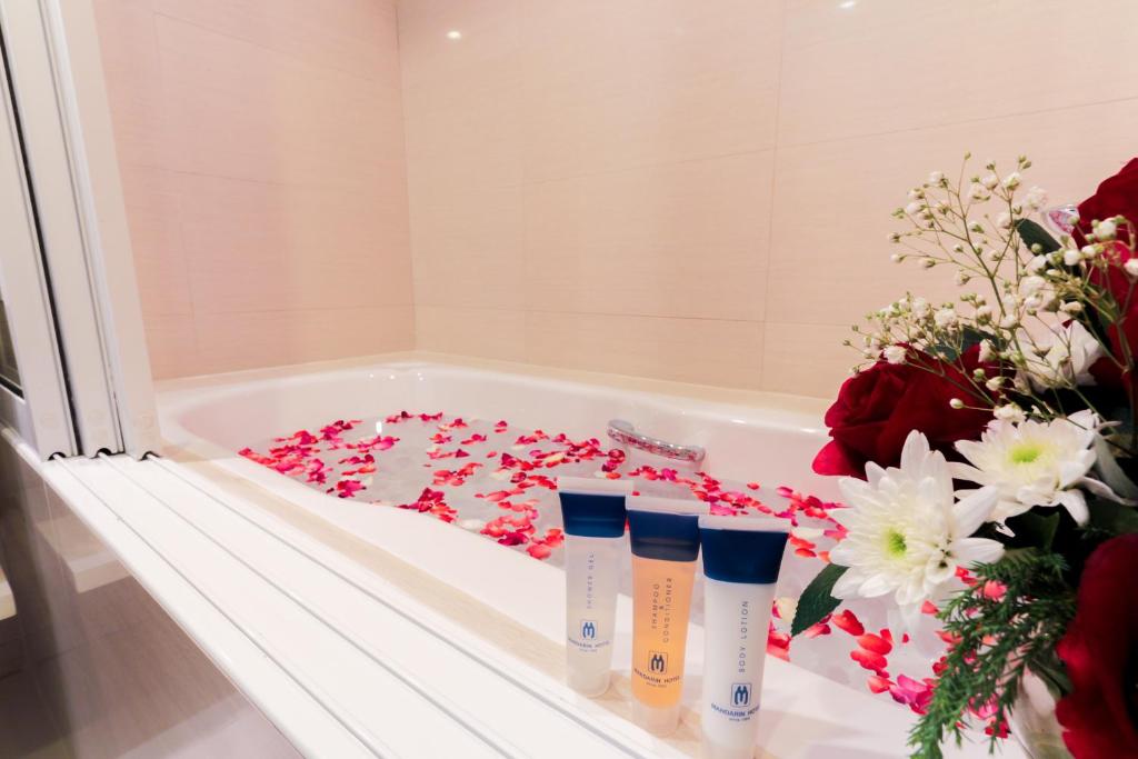 Mandarin Hotel Managed by Centre Point - Resim 6