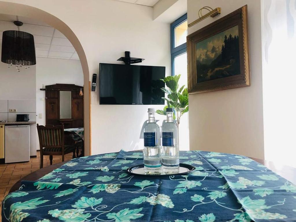 Hotel-Restaurant Thüringer Hof - Apartment In The Annex - Ground Floor