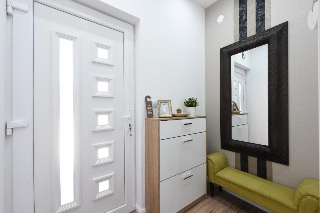 Kuchyňa alebo kuchynka v ubytovaní Shine apartment Zadar