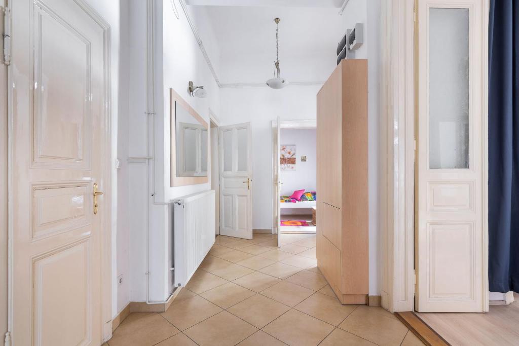 Izabella Home 2 Budapest, Budapest – Updated 2023 Prices