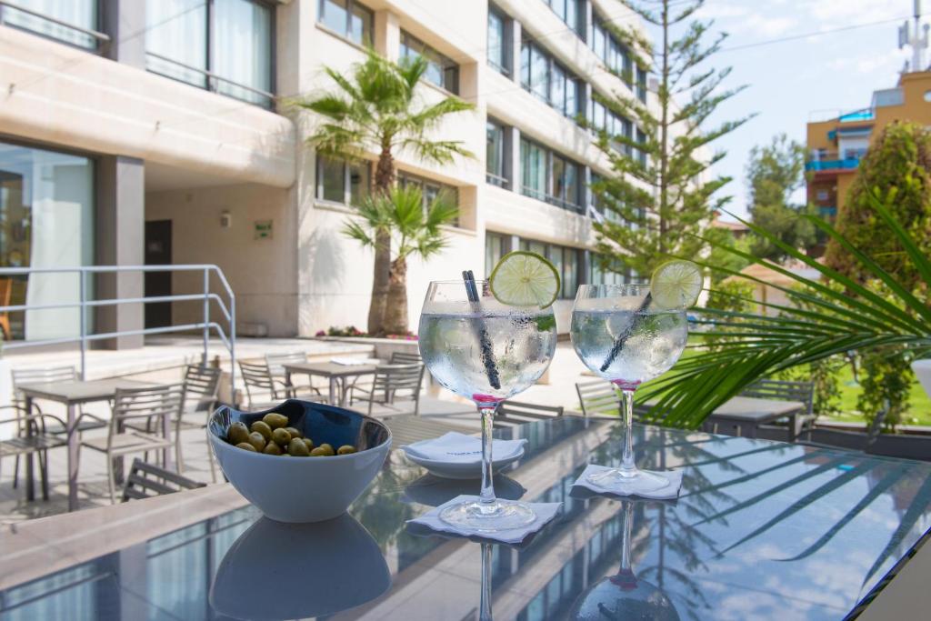 Balkón nebo terasa v ubytování Atenea Park Suites & Apartments