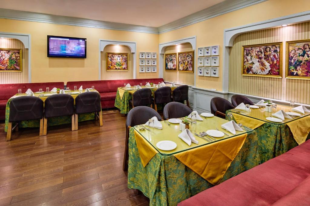 Posezení v ubytování Mayfair Rourkela