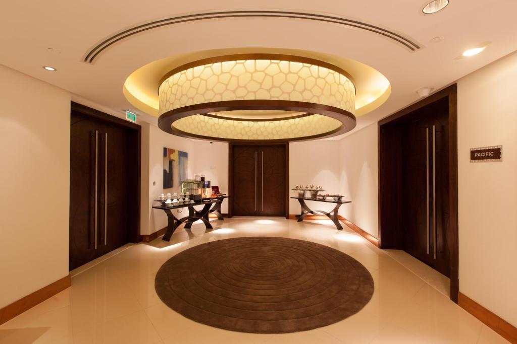 Posezení v ubytování JA Ocean View Hotel, Jumeirah Beach Dubai