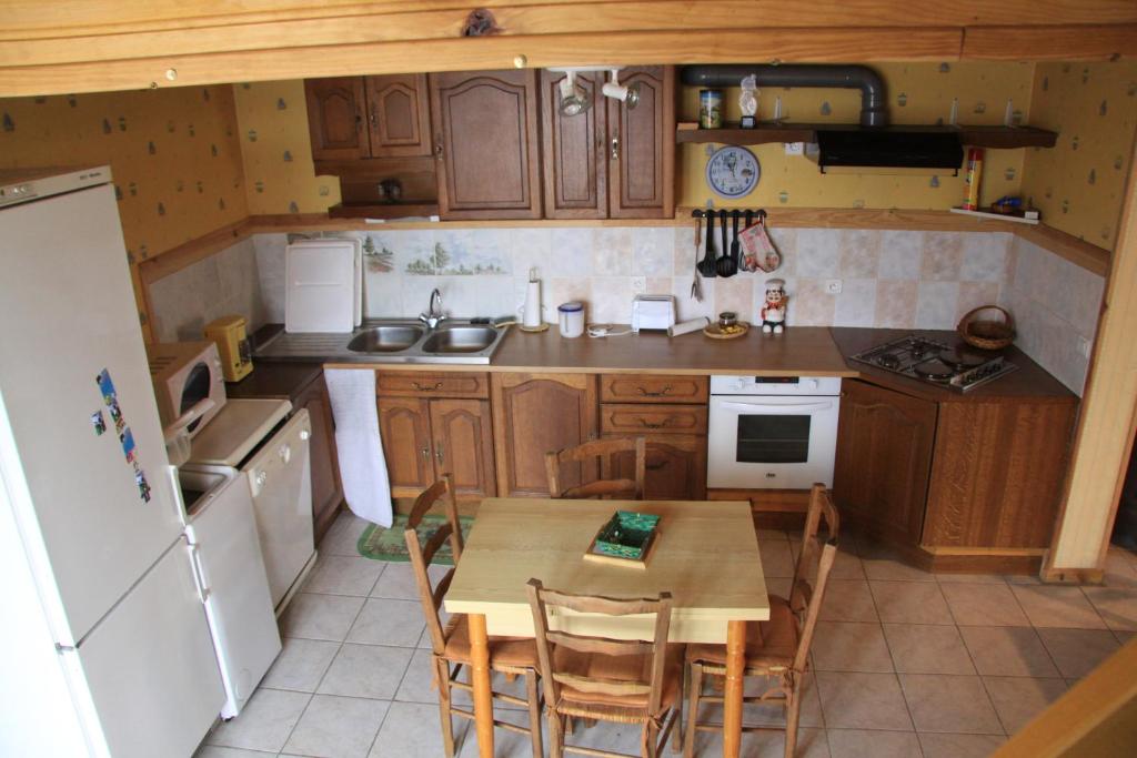Gite Chez Coste Gilles - Cabaña De Tres Dormitorios (8 Adultos)