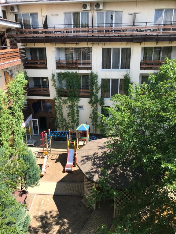 Budova, kde se hotel nachází