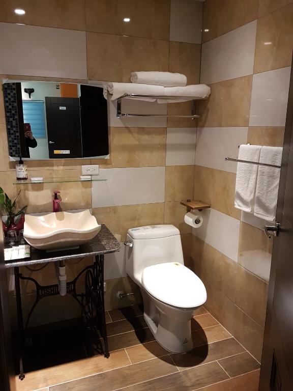 Koupelna v ubytování DuGu Hostel