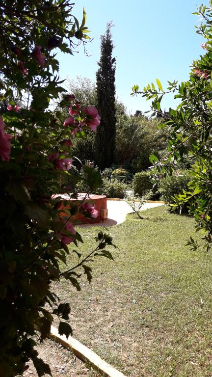 Zahrada ubytování Villa De Loulia