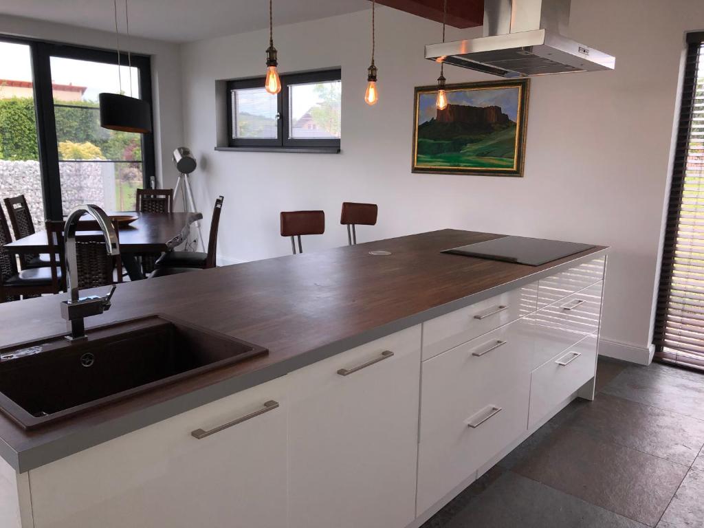 Kuchyň nebo kuchyňský kout v ubytování das Haus in Jois