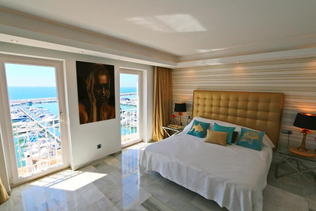 Luxury Penthouse, Puerto Banús Harbour, Marbella, Marbella ...