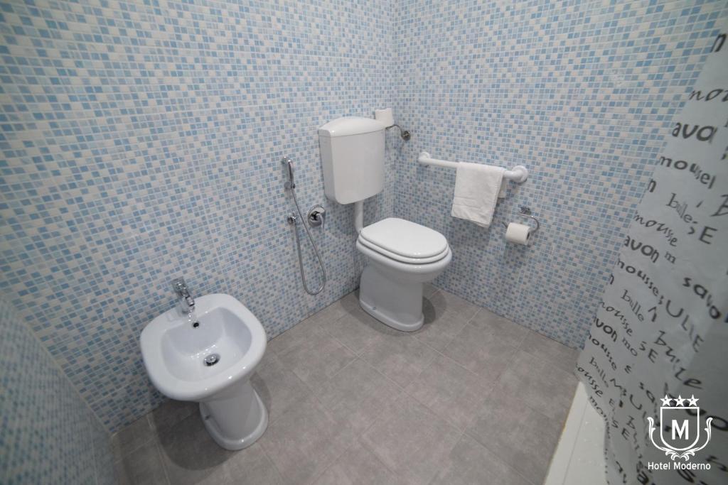 Koupelna v ubytování Hotel Moderno