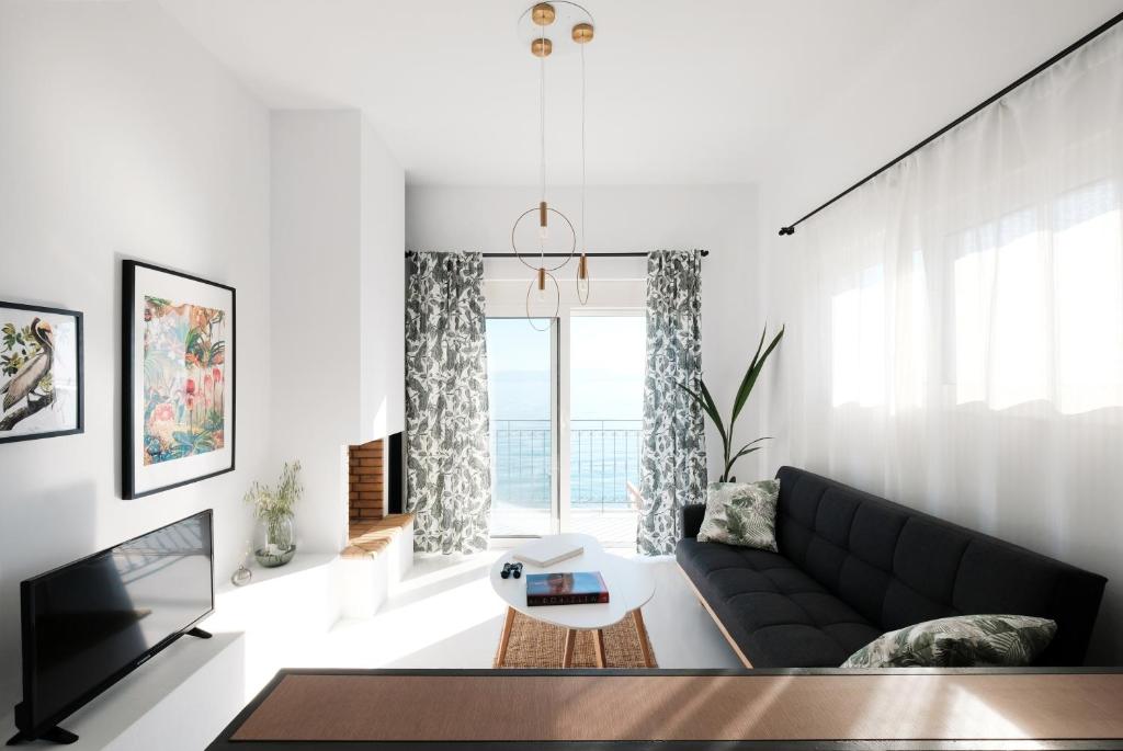 ZEN Minimal Luxury Housing Tyros - One-Bedroom House