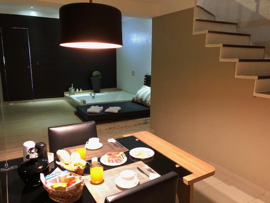  Censiv Motel (Somente Adultos)