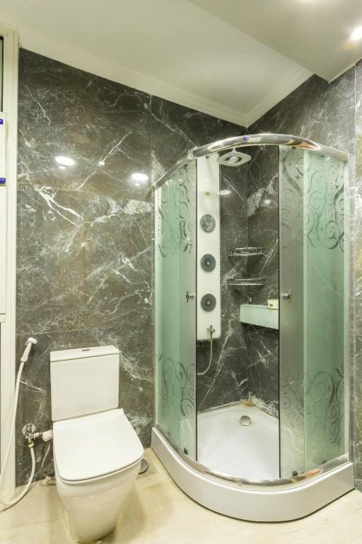 A bathroom at milsa stars 22/1