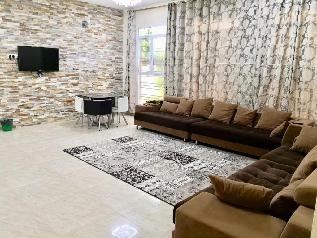 TV a/nebo společenská místnost v ubytování الجبل الاخضر Isterahat AlJabel alakhdar