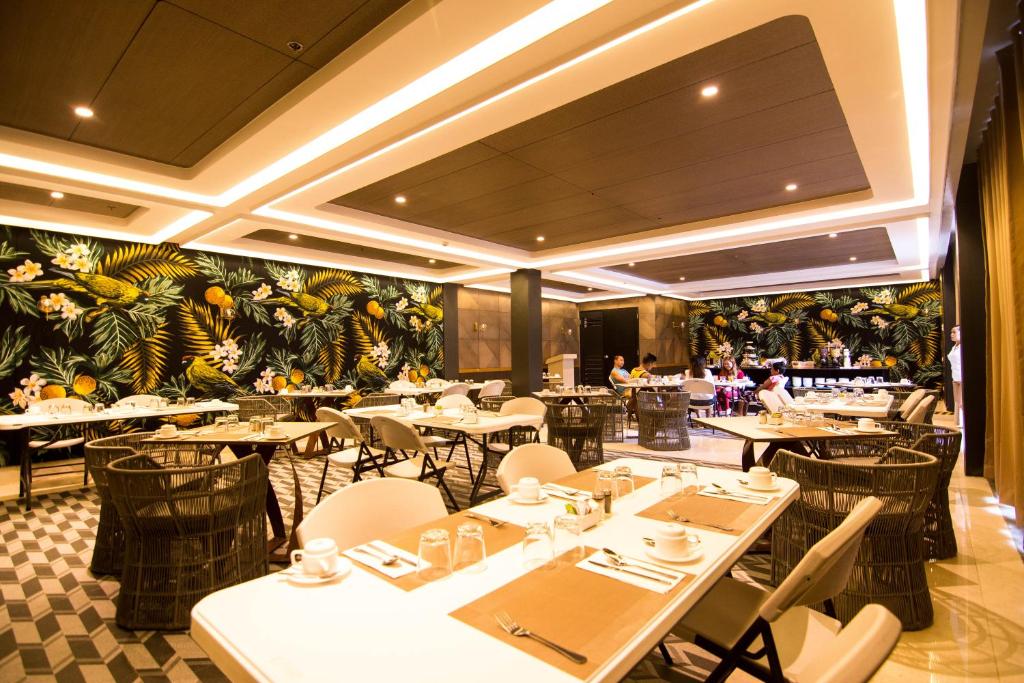 Restaurace v ubytování Pinnacle Boracay