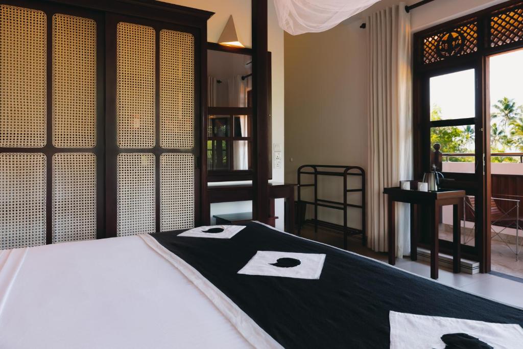 Amal Beach Hotel - 14