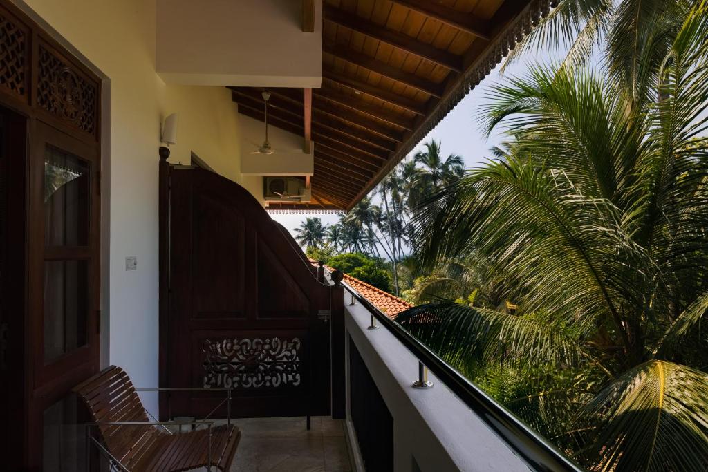 Amal Beach Hotel - 10